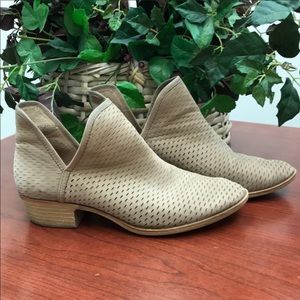 Lucky Brand women’s Baley boot